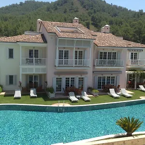  Villa Portville Holiday Villas